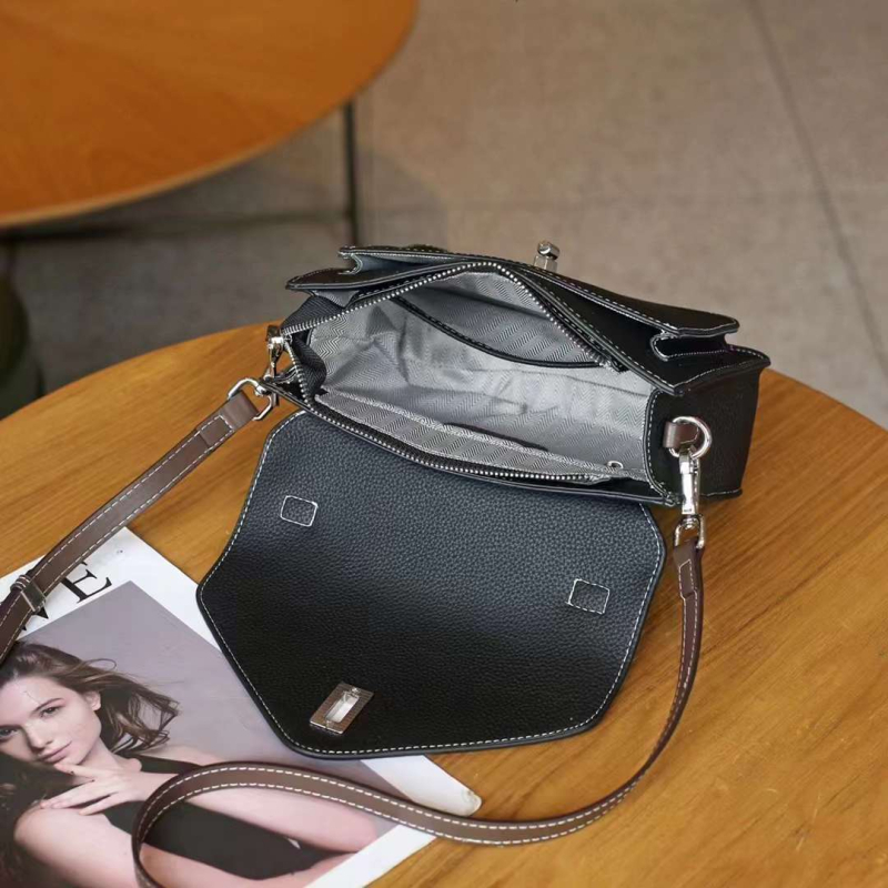 Valódi bőr messenger táska, utcai stílus, envelope táska, záródás fedéllel, horizontálisan négyszögletes alak