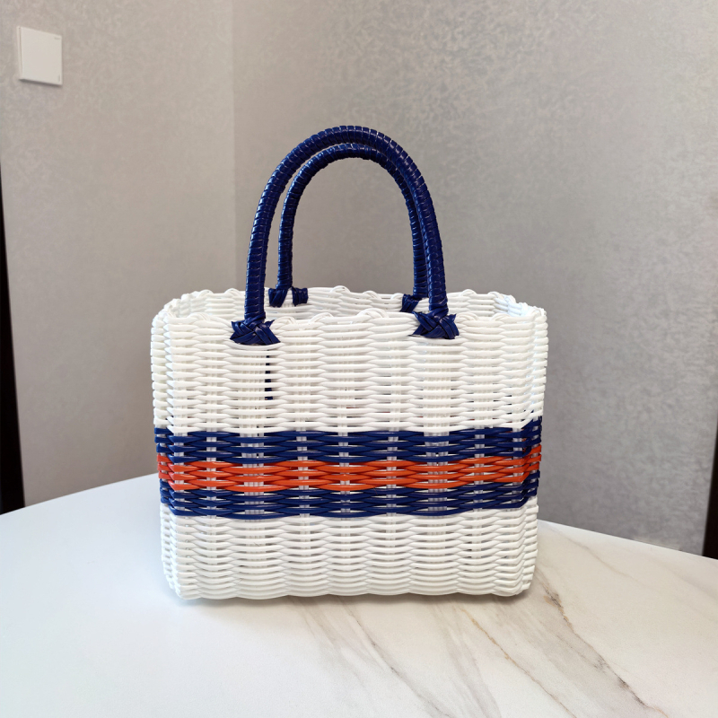 Plastmasas pletēts grozs ar rokturi – imitācija rattan, piemērots augļiem, dārzeņiem un kosmētikai/juvelierizstrādājumiem, japāņu stils