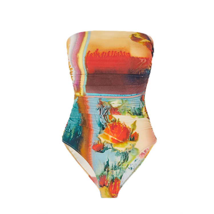 Бански костюм за едно парче с комплект обвивна пола и залезен принт; материя: нейлон 90%, подплата: полиестер 85%; чашки с подплата без метална опора