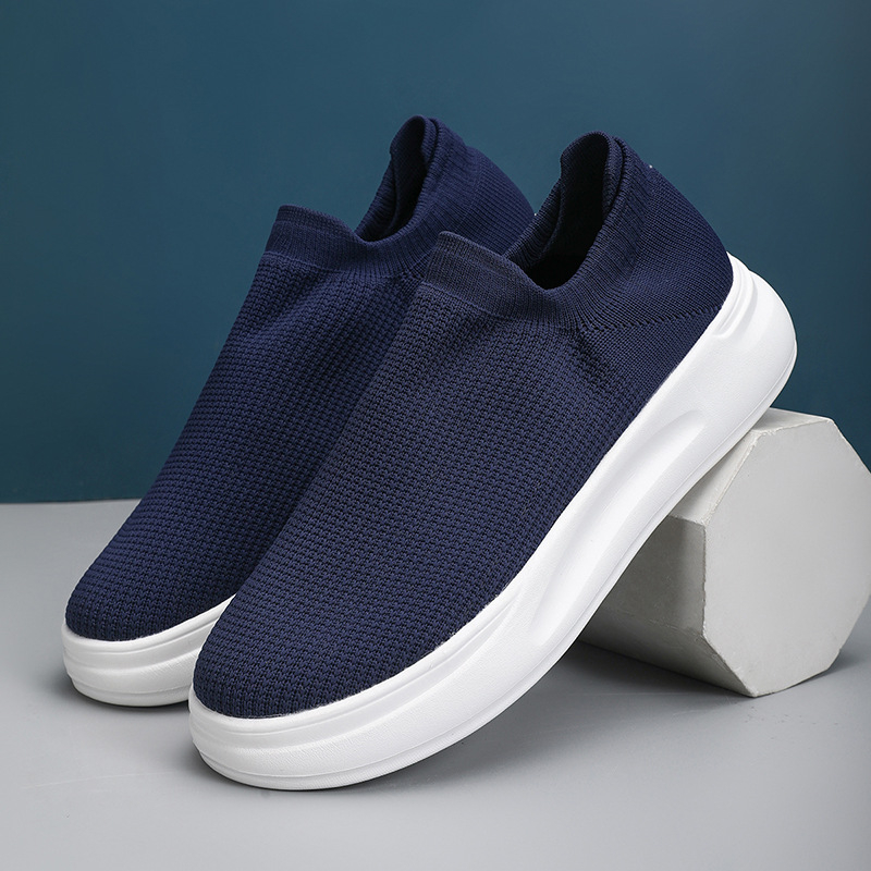 Uniszex sportcipők, hálós felsőrésszel, légáteresztő, EVA talp, kerek orr.