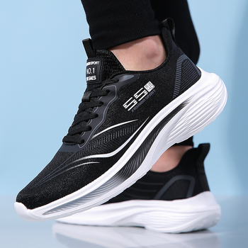 Ανδρικά αθλητικά παπούτσια με διαπνέον επάνω μέρος από πλέγμα, αντιολισθητική σόλα από καουτσούκ, ελαφριά κατασκευή με απορροφητή κραδασμών