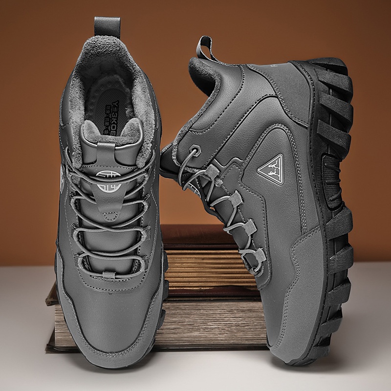 Ανδρικά ψηλά μποτάκια χιονιού με επένδυση φλίς, σόλα καουτσούκ, κορδόνια στο μπροστινό μέρος