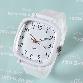 FK01 ηλεκτρονικό ρολόι με ψηφιακή οθόνη, φωτεινό καντράν, θήκη από καουτσούκ και λουράκι από καουτσούκ