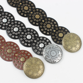 Remen od imitacijske kože; kopča od legure; kopčanje na klik; širina > 4 cm; stil jednostavan, lagani luksuz, književno retro