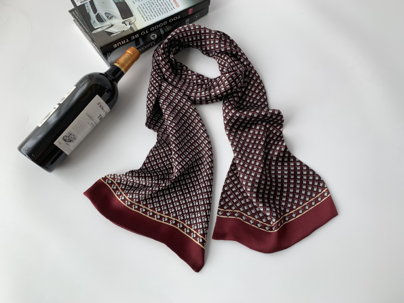 Мъжки шал от Mulberry коприна – Hangzhou произход, средна дължина, есен 2023, стил за градско делово ежедневие