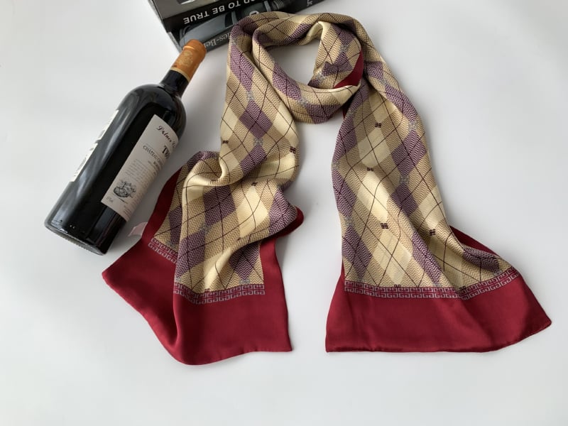 Мъжки шал от Mulberry коприна – Hangzhou произход, средна дължина, есен 2023, стил за градско делово ежедневие