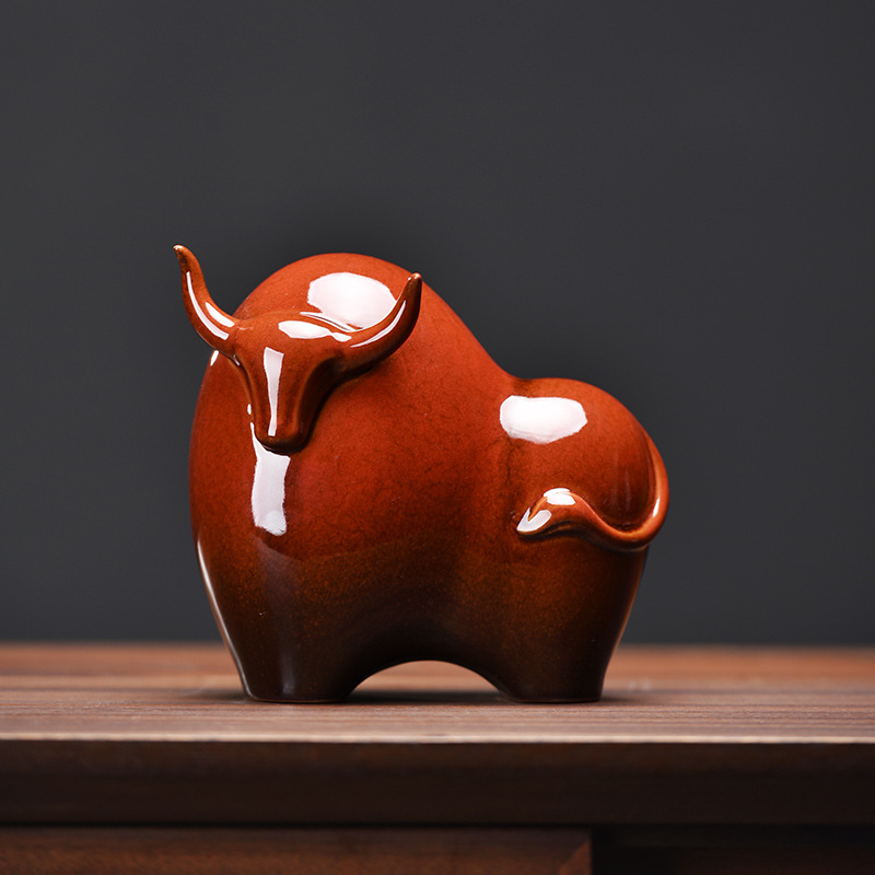 Κεραμική φιγούρα ταύρου σε κινεζικό στυλ, πορσελάνη μονοχρωματικής εμαγιέ; κατηγορία: ζώα; συσκευασία: απλή