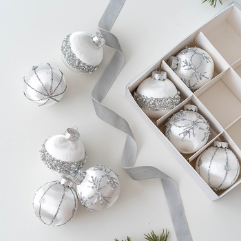 Σετ διακοσμητικών μπάλων για χριστουγεννιάτικο δέντρο – Υλικό: αφρός, Στυλ: μοντέρνο μινιμαλιστικό, Κατασκευή: ημιχειροποίητη/ημιμηχανική, Μάρκα: Spring color