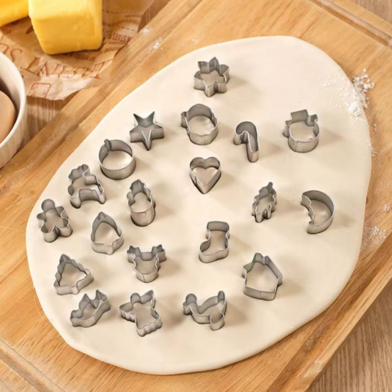 20gab. cepumu formuļu komplekts ar mini dārzeņu griezējiem, daudzfunkcionālas nesimetiskas formas, nerūsējošais tērauds 430, Ziemassvētku cepšanas rīks