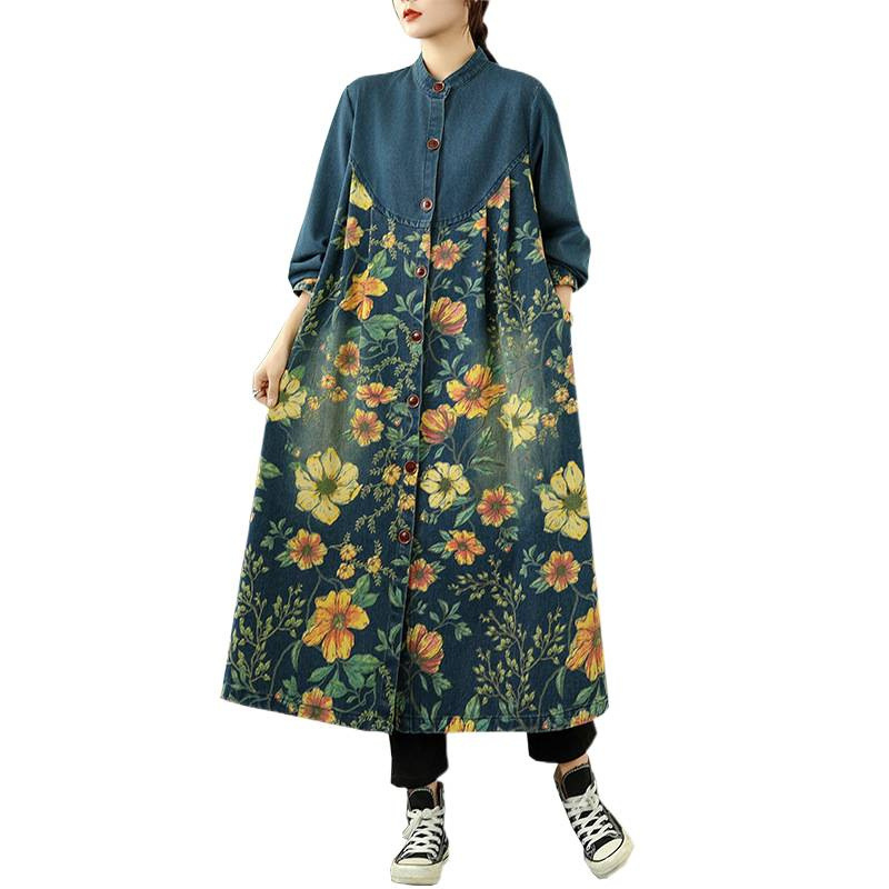 Moteriška džinsinė striukė su patchwork spauda, laisvas kirpimas, ilgas ilgis, apvalus kaklas, ilgos rankovės, poliesterio mišinio 30–50%, ruduo 2025