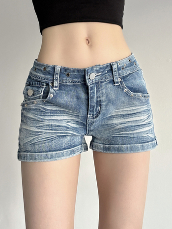 Τζιν σορτς με χαμηλή μέση, Slim-Fit, Α-γραμμή, μήκος 3/4, ελαφριά ελαστικότητα