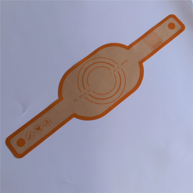 Силиконова подложка за печене за прехвърляне на тесто и замесване — неравна кръгла форма; материал: силикон; лого отпечатано