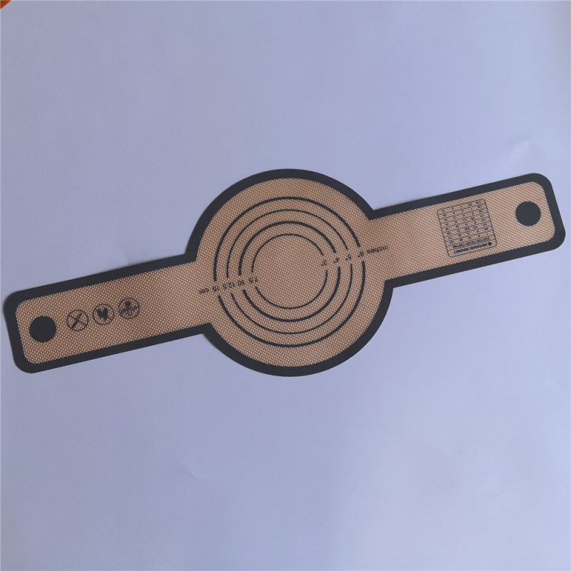 Силиконова подложка за печене за прехвърляне на тесто и замесване — неравна кръгла форма; материал: силикон; лого отпечатано