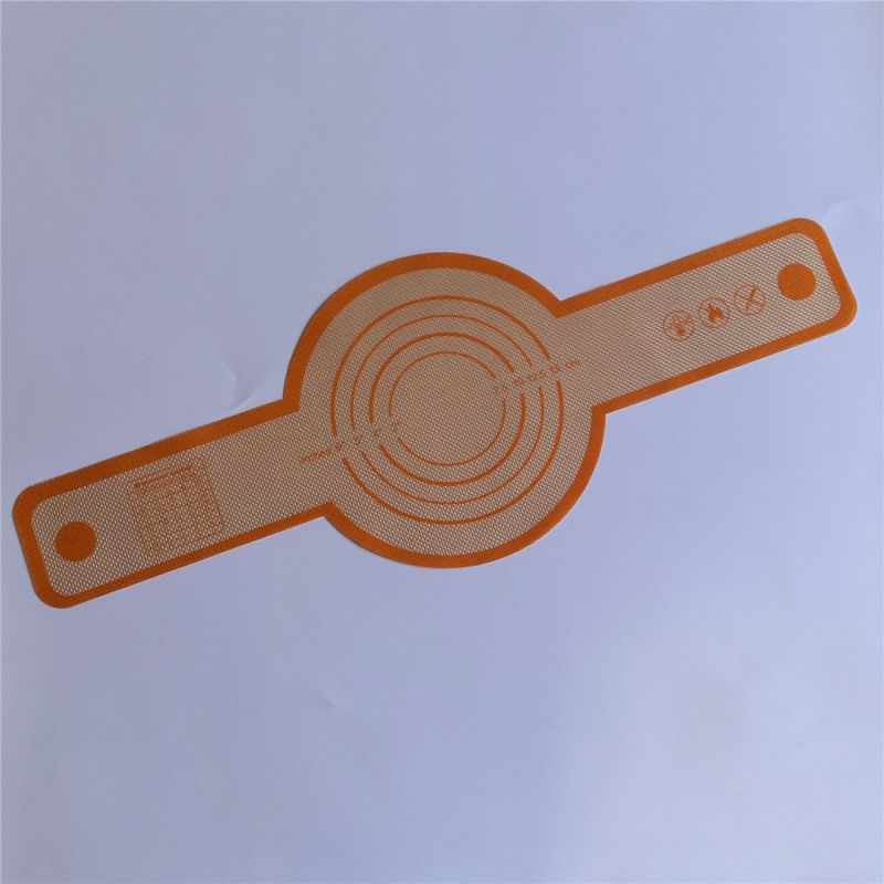 Силиконова подложка за печене за прехвърляне на тесто и замесване — неравна кръгла форма; материал: силикон; лого отпечатано