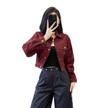 Moteriška džinsinė trumpa striukė su Peter Pan apykakle, trijų ketvirčių rankovės, poliesterio audinys, elegantiško temperamento stilius, įprastas ilgis, ruduo 2025