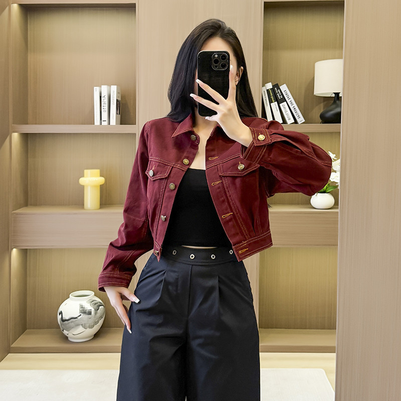 Moteriška džinsinė trumpa striukė su Peter Pan apykakle, trijų ketvirčių rankovės, poliesterio audinys, elegantiško temperamento stilius, įprastas ilgis, ruduo 2025