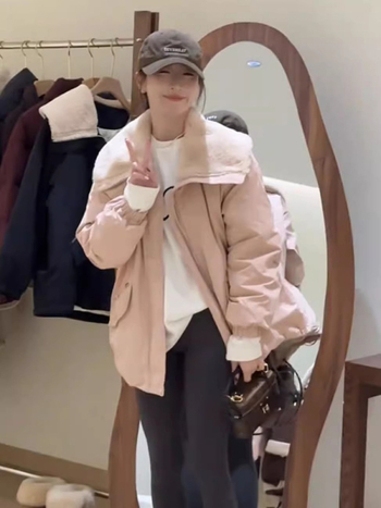 Γυναικείο μπουφάν σε κορεατικό στυλ, χοντρό με κουκούλα, γέμισμα από μετάξι και βαμβάκι, φερμουάρ μπροστά, μεσαίο μήκος, ύφασμα πολυεστέρα