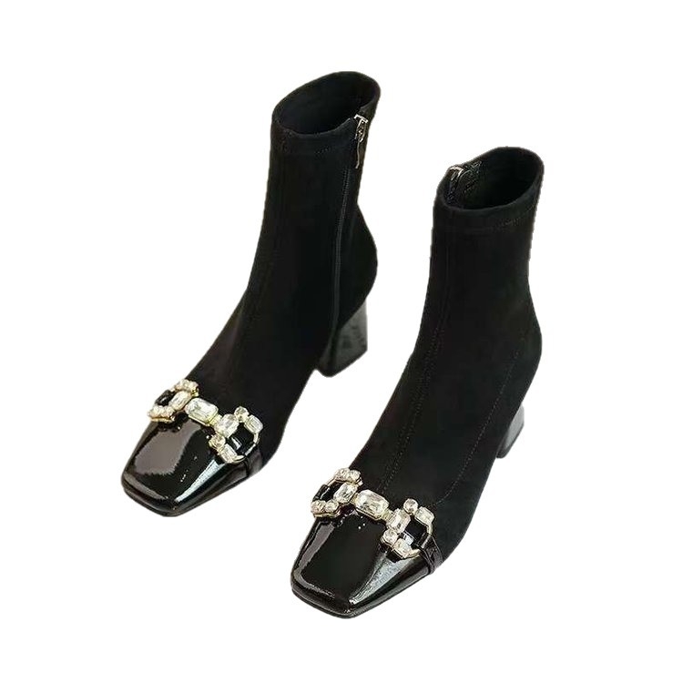 Moterų velūro trumpų batų su kvadratine nosimi, storu kulnu, 6–8 cm kulno aukštis, šoninis užtrauktukas