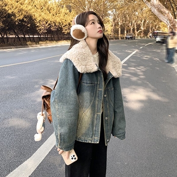 Μπουφάν από Chenille ύφασμα, χωρίς μανίκια, τετράγωνος γιακάς, κάτω από 30% ελαστάνη, Άνοιξη 2025