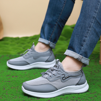 Αθλητικά παπούτσια με διχτυωτή επάνω μεριά – διαπνέοντα, αντιολισθητικά, ελαφριά PU σόλα, χαμηλό προφίλ, στρογγυλή μύτη