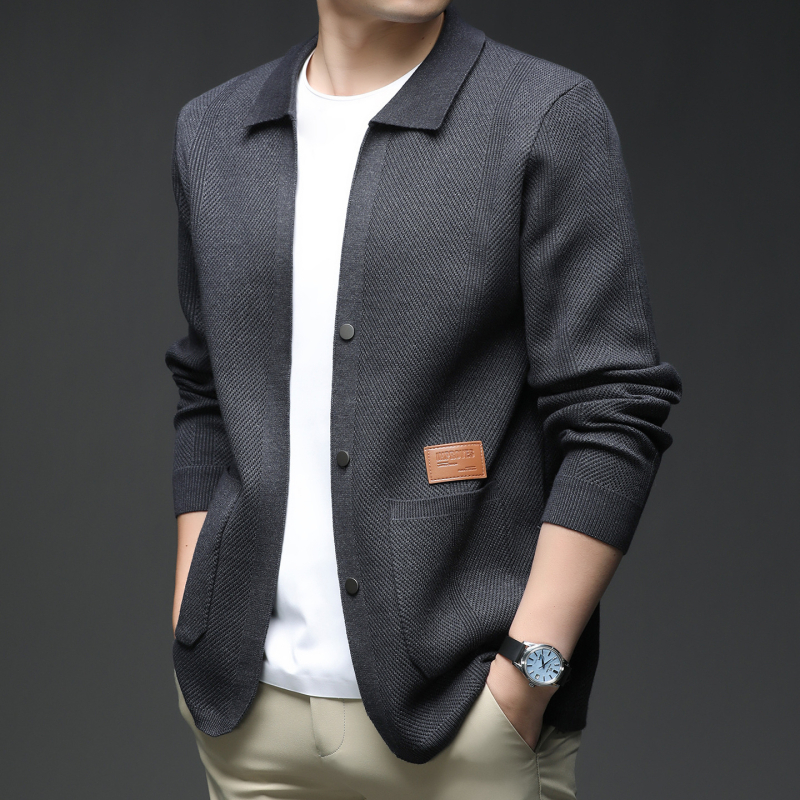 Vyrinis megztinis kardiganas — siauras kirpimas, džakardo audinys, ilgos rankovės, viskozės mišinio 30%