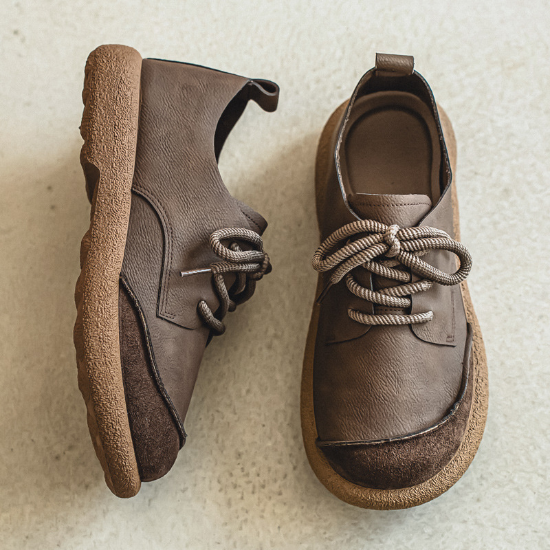 Martin batai • viršus iš mikropluošto • guminė padas • priekinis raišteliavimas • apvali nosis