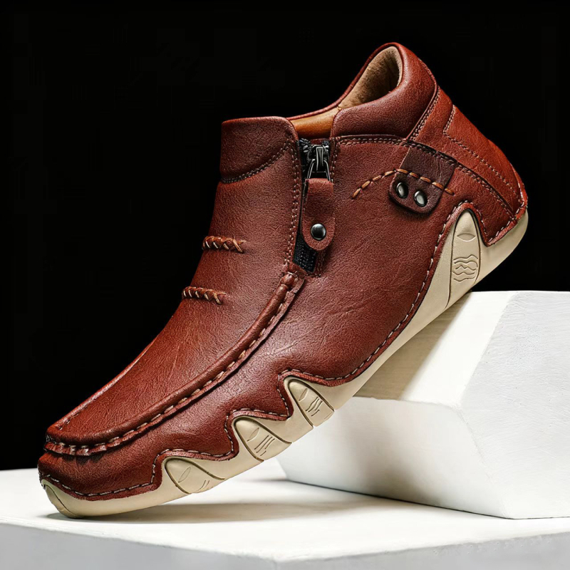 Férfi Chelsea bakancs kézzel varrt felsőrésszel, ultra-fiber bőrből, oldalsó cipzárral, téli használatra, gumitalp