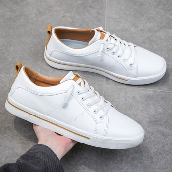 Ανδρικά sneakers με στρογγυλό δάχτυλο, επάνω μέρος από Super Fiber, σόλα TPR, χαμηλό πάνω μέρος, χαμηλό τακούνι 1–3 εκ.