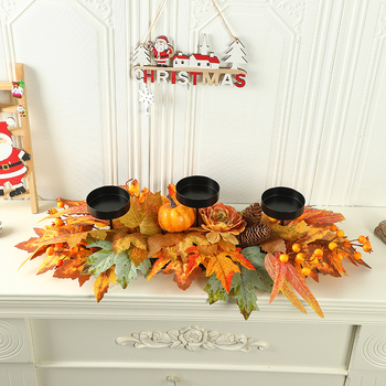 Medinė žvakių laikiklis Kalėdoms su trimis kojomis ir gėlių žiedų dekoru