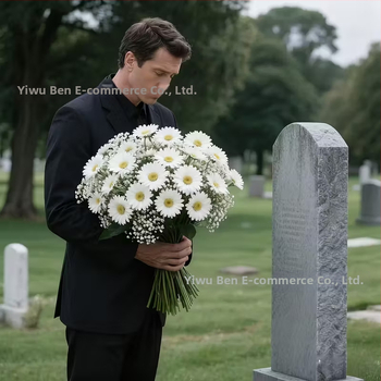 Изкуствена цветна композиция: хризантема и Baby\'s Breath; пластмаса, полу-ръчна и полу-механична изработка, за външна употреба