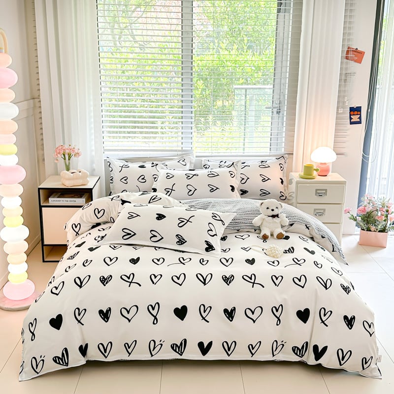 Aloe kokvilnas gultas veļas četrdaļīgs komplekts ar svītru un ģeometrisku rakstu; reaktīvā drukāšana un krāsošana; plakans lakts stils, mūsdienīgs minimālismus