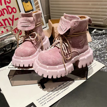 Moteriški mados auliniai batai iš mikropluošto odos, gumos padas, aukštas šarvas, apvali nosis, žemas kulnas 1–3 cm