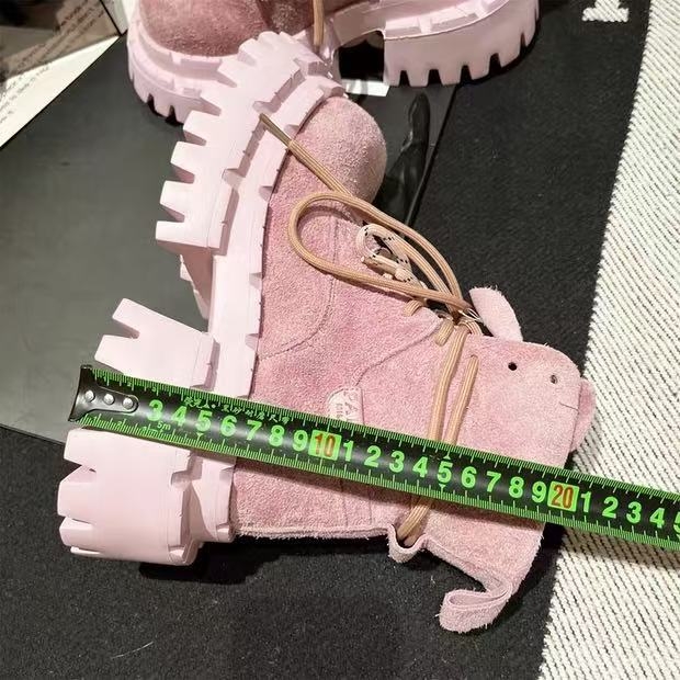 Moteriški mados auliniai batai iš mikropluošto odos, gumos padas, aukštas šarvas, apvali nosis, žemas kulnas 1–3 cm