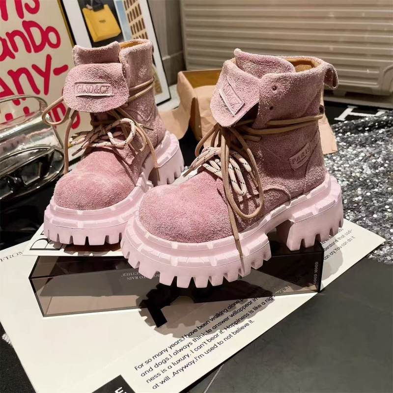 Moteriški mados auliniai batai iš mikropluošto odos, gumos padas, aukštas šarvas, apvali nosis, žemas kulnas 1–3 cm