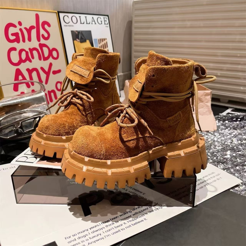 Moteriški mados auliniai batai iš mikropluošto odos, gumos padas, aukštas šarvas, apvali nosis, žemas kulnas 1–3 cm