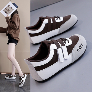 Moteriški slip-on batai su apvaliu pirštu, PU viršus, Velcro užsegimas, injekcijos formuota padas, dryžuotas