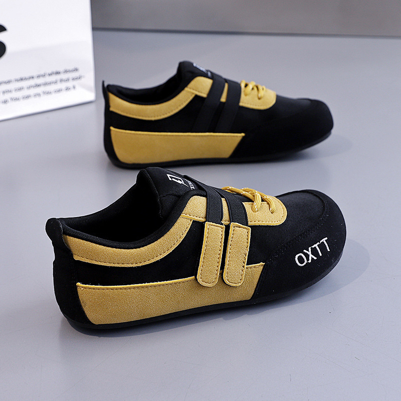 Moteriški slip-on batai su apvaliu pirštu, PU viršus, Velcro užsegimas, injekcijos formuota padas, dryžuotas