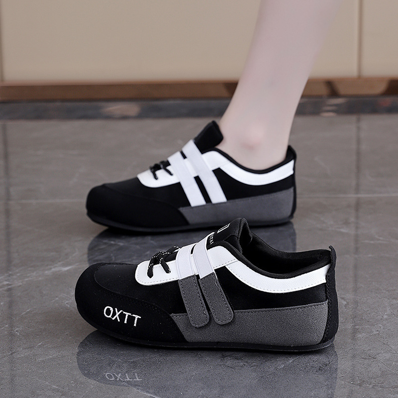 Moteriški slip-on batai su apvaliu pirštu, PU viršus, Velcro užsegimas, injekcijos formuota padas, dryžuotas