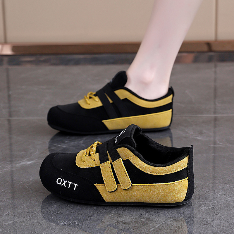 Moteriški slip-on batai su apvaliu pirštu, PU viršus, Velcro užsegimas, injekcijos formuota padas, dryžuotas