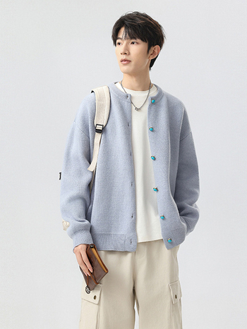 Πλεκτό cardigan με στρογγυλή λαιμόκοψη, άνετη γραμμή, αναπνεύσιμη ακρυλική σύνθεση για καθημερινή χρήση