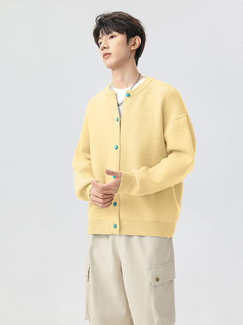 Πλεκτό cardigan με στρογγυλή λαιμόκοψη, άνετη γραμμή, αναπνεύσιμη ακρυλική σύνθεση για καθημερινή χρήση