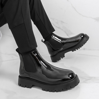 Кожени мъжки ботуши – Челси високи с патент лак покритие, до подколенника, кръгъл нос, гумена подметка, без връзки