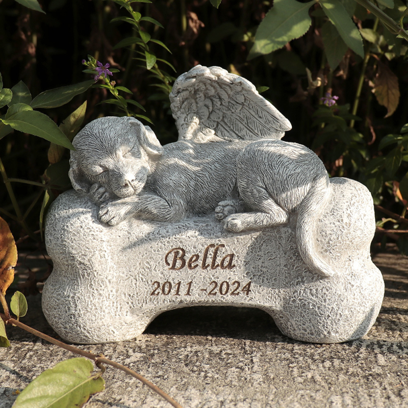 Kerti emlékmű háziállat számára gyantából, lézergravírozással – modern minimalist stílus