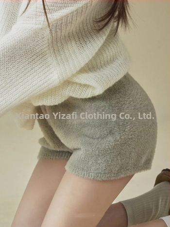 Γυναικείοι παντελόνες οικιακής χρήσης με συνθετική γούνα μινκ - ιαπωνοκορεατικό casual στυλ, ίσια γραμμή, μήκος τριών τετάρτων, ελαστική μέση, κολλάζ/ραφή, πολυεστέρας