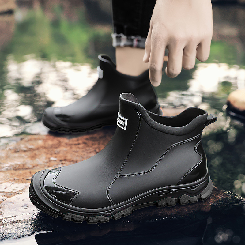 Ανδρικές βροχής μποτάκια, πλαστικό επάνω μέρος και σόλα, χαμηλό ύψος, αντιολισθητικά και ανθεκτικά στη φθορά