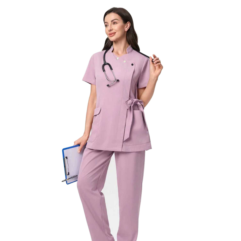 Divdaļīgs poliestera komplekts mitrumu novēršošajai darba apģērbam skaistumkopšanas salonam ar stāvošu kaklu, īsām piedurknēm un garām biksēm