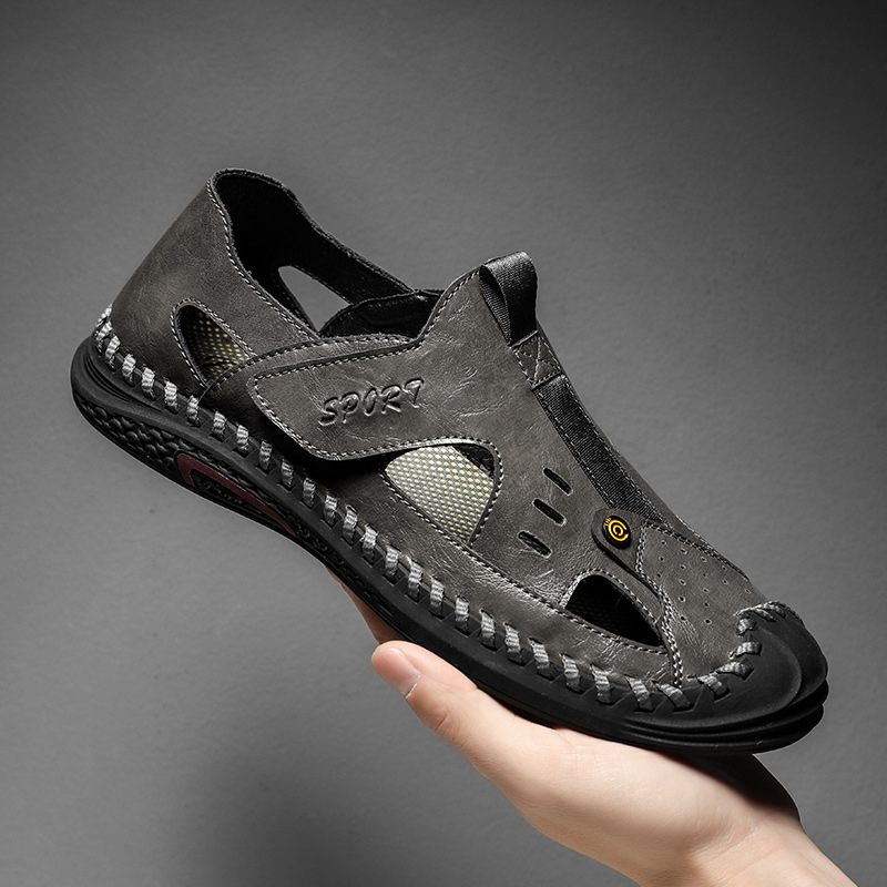 Vyriski odiniai laisvalaikio batai su perforacijomis – apvali nosis, dviejų sluoksnių karvės odos viršus, žemas kulnas 1–3 cm, sekli anga mažiau nei 7 cm, tinka vasarai, pavasariui ir rudeniui