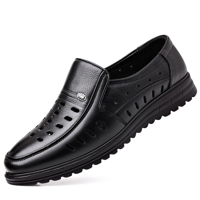 Ανδρικά σανδάλια με επάνω μέρος από δέρμα αγελάδας, σόλα από καουτσούκ, διαπνέοντα και αντιολισθητικά.