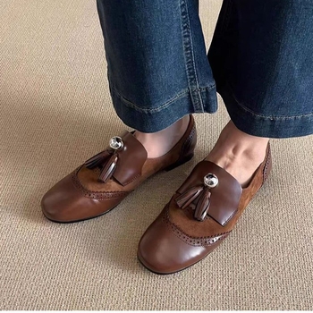 Sieviešu britu stila krāsu bloka ādas loaferi – apaļa purngala, PU augšdaļa, mākslīgās ādas odere, plakana zole, slip-on