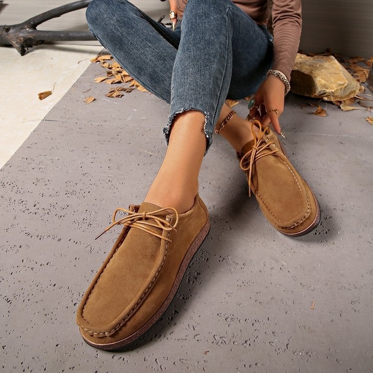 Női mindennapi lapos cipő kerek orrú, textil felsőrész, alacsony szárú, középmagas sarok 3-5 cm, egyszínű